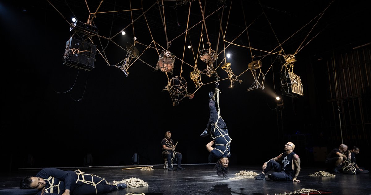 Bound Bodies and Sonic Heritage in Singapore