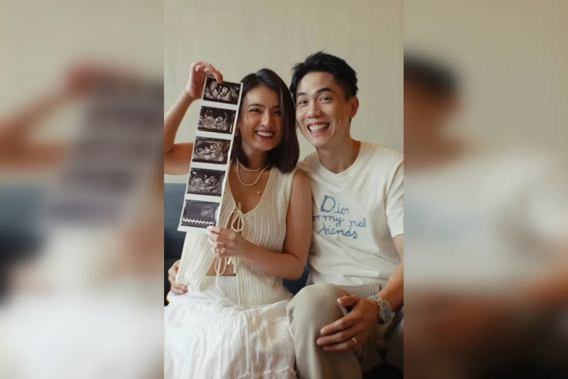 Pregnancy Announcements and the Performance of Private Life