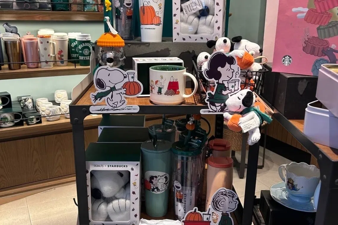 Starbucks' Merchandise: A Commodity Chain Built on Familiarity, Not Culinary Craft