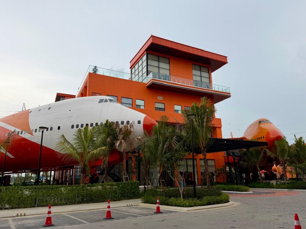 Luxury aircraft suites in Johor Bahru: A niche solution amidst broader challenges for retired planes
