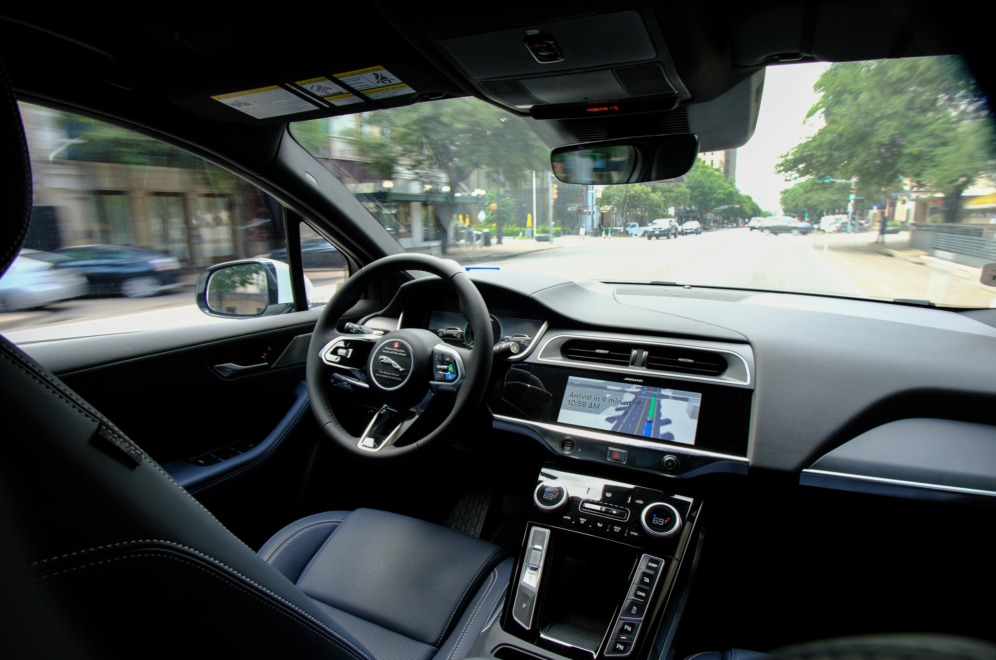 Robotaxis in Tokyo: A New Pricing Frontier for Urban Mobility