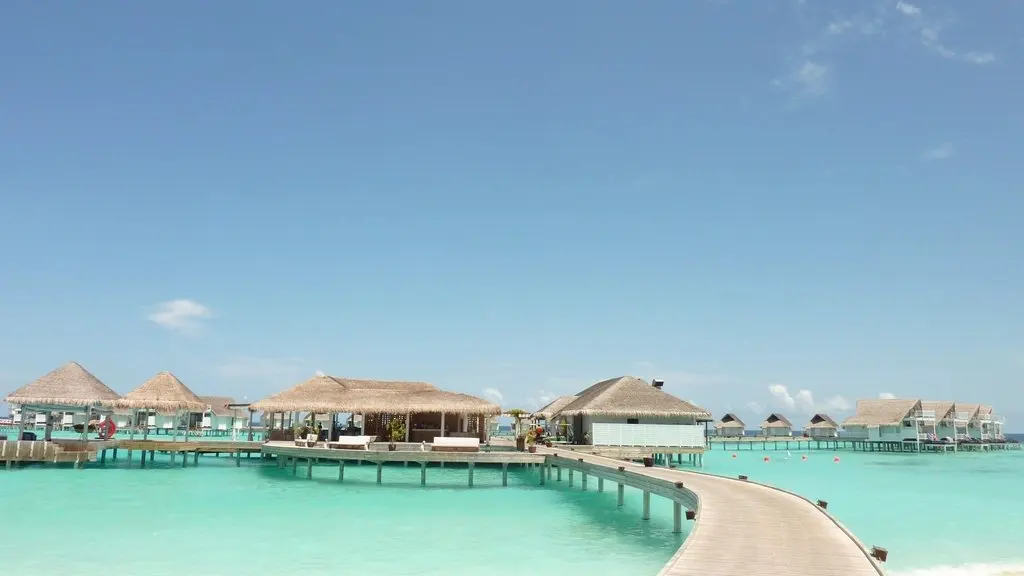 Maldives' Reclaimed Dream: Can Eco-Luxury Truly Thrive on Borrowed Land?