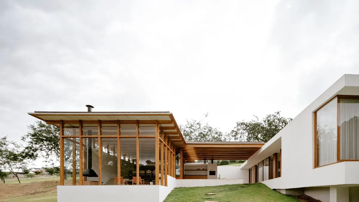 Yoshi House: A Blueprint for Harmonious Integration in Asia's Urbanizing Landscape