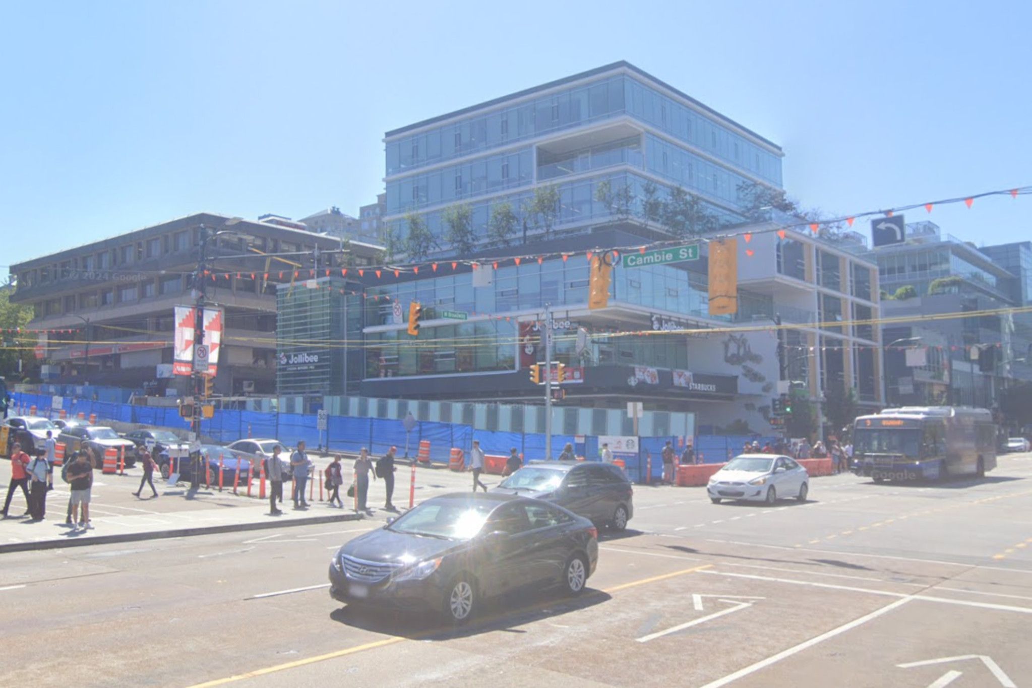 Vancouver Incident Raises Questions on Urban Safety and Culinary Confidence