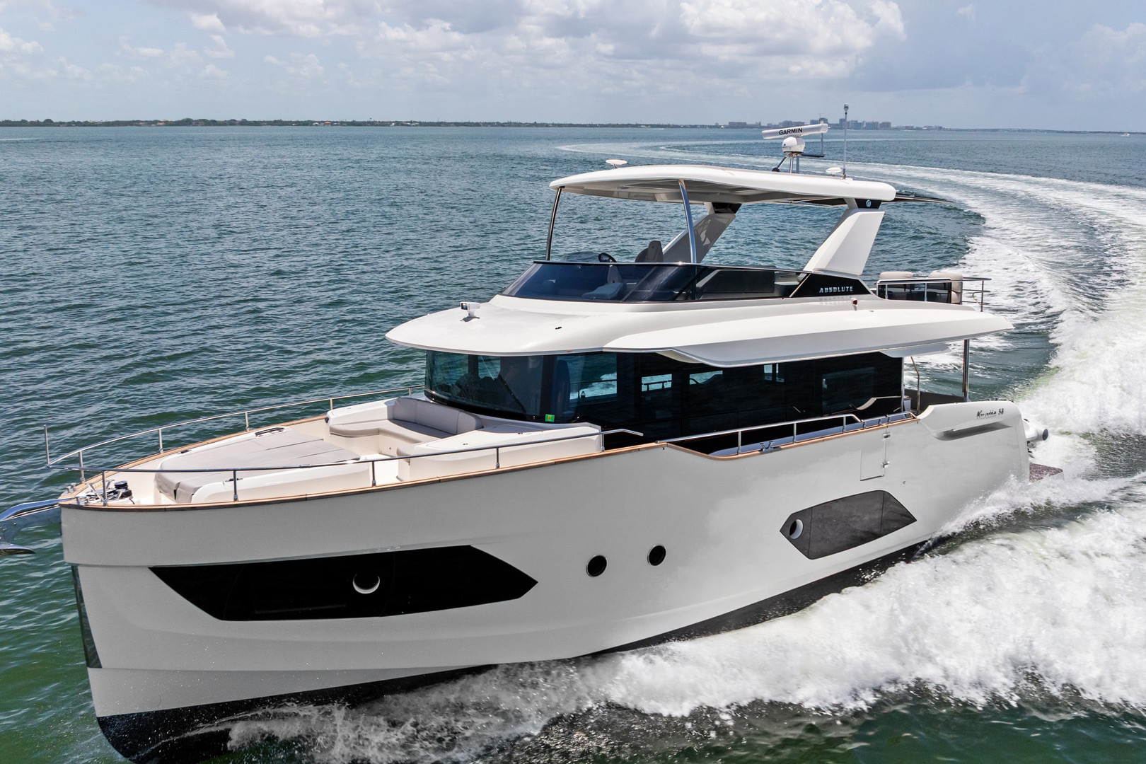 Pre-Owned Yacht Market Signals Shifting Dynamics in Asia-Pacific Marinas